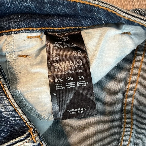 Buffalo Pandora semi
High straight leg Ankle Cropped Distressed Jeans 28 - Picture 4 of 6